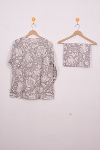 Conjunto de Pijama para Mujer con Estampado Artesanal, Camiseta de Manga Larga y Pantalones con Cintura Elástica, Ropa de Dormir y para Estar en Casa - Product Image 4
