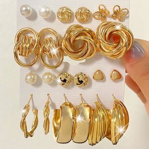 Ensemble de 6 paires de boucles d'oreilles pour femmes en alliage doré, style européen et américain, géométriques exagérées, perles, diamants et zircons, vente en gros - Product Image 1