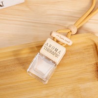 Diffuseur de parfum de voiture carré en verre de 8 ml avec couvercle en bois et barre transversale, vide, pour huiles essentielles
