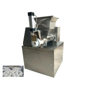 Machine à diviser et à couper la pâte pour rouleaux de printemps, chapatis, rotis, tortillas, samosas, empanadas, momos, et pour la fabrication de feuilles de raviolis, avec fonction de pétrin à pain - Product Image 2