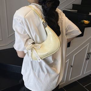 New Arrival PU Sling Bag Women Leather Hand Bags With Pendant - Product Image 3