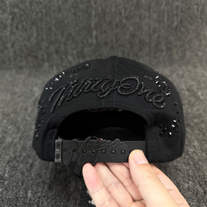 Gorras <span class=keywords><strong>de</strong></span> béisbol <span class=keywords><strong>de</strong></span> 5 paneles con bordado 3D, decoración <span class=keywords><strong>de</strong></span> pedrería y gamuza, estilo deportivo, con diseñ<span class=keywords><strong>o</strong></span> personalizado Rude Awakening - Product Image 4