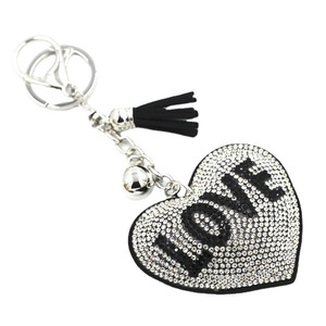 Accessori per Borse con Cristalli Luccicanti per San Valentino, Portachiavi con Cuore Rosso LOVE in Strass - Product Image 5
