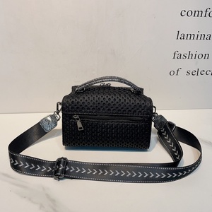 Wholesale Unisex Fashion Vintage Mesh Leather Crossbody Handbag with Letter Decoration and Chains Lightweight Large Capacity - Product Image 4