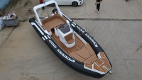 Bateau semi-rigide haut de gamme 7,6 m en FRP et aluminium - Bateau pneumatique de luxe avec chambres à air Hypalon
