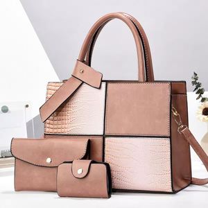 Sac fourre-tout grand format imprimé tête de souris, sans minimum de commande, sac à bandoulière mignon en nylon pour femme, sac de voyage pour parc à thème - Product Image 6