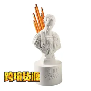 Amerikan tarzı yaratıcı karakter Caesar İmparator masası kalemlik depolama dekorasyon ofis kalemi standı