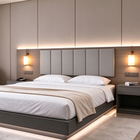 Sistem Headboard Tempat Tidur Hotel Minimalis Modern Dengan Soket Lampu Dinding LED Backlight Pelapis Khusus untuk Proyek Perhotelan