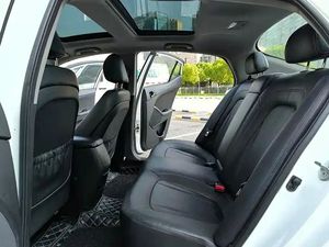 Kia K5 d'occasion en bon état, berline sportive essence 2016-2022, véhicule d'occasion pas cher pour usage familial - Product Image 4