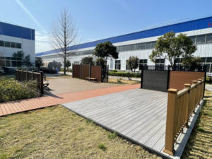 Clôture durable en bois WPC CO-Extrusion Belle clôture WPC Panneaux de clôture de <span class=keywords><strong>jardin</strong></span> extérieur - Product Image 6