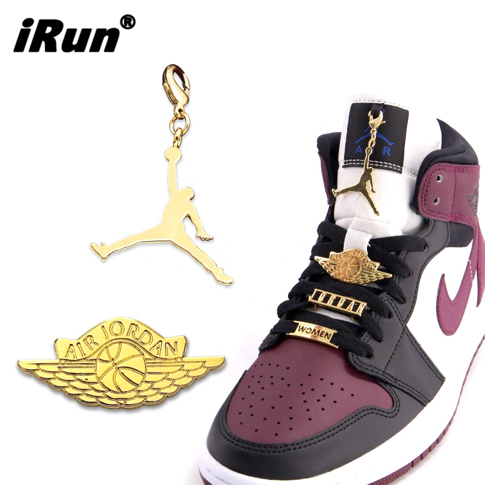 Бирка для кроссовок iRun на заказ, модные подвески, металлические шнурки из нержавеющей стали с кулоном, декоративные украшения для баскетбольной обуви