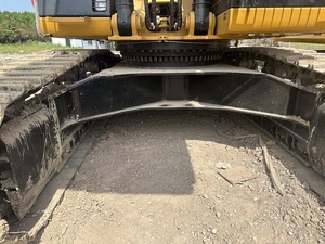 รถขุดตีนตะขาบมือสอง รุ่น 349D2L 330 336 ขนาด 45 ตัน เครื่องยนต์และเกียร์นำเข้าจากญี่ปุ่น ปี 2024 ใช้งานมาแล้ว 0-500 ชั่วโมง ได้รับมาตรฐาน EPA และ CE พร้อมปั๊มและลูกปืน - Product Image 3