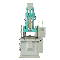 Machine de moulage par injection verticale à glissière unique 85T, moulage par insertion haute précision pour borne de prise de câble de recharge pour véhicules électriques