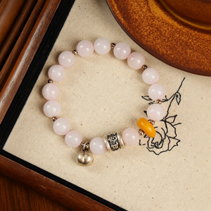 Pulsera Elástica de Cuentas Redondas de Cuarzo Rosa Natural con Detalle de Ámbar y Dije en Tono Plateado para Mujer, Joyería al por Mayor - Product Image 4