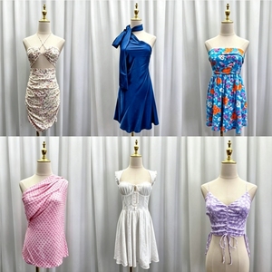 Venta al por mayor de <span class=keywords><strong>ropa</strong></span> de mujer: Vestidos, monos y prendas usadas a granel desde Guangdong - Product Image 3