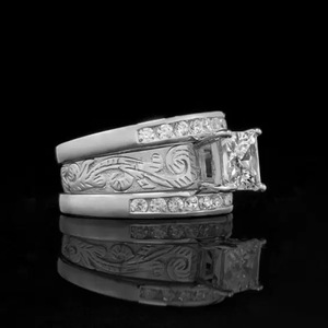 Anello con Cristallo Rotondo a Quattro Punte per Donne, Elegante Anello alla Moda, Accessorio per Uso Quotidiano e Feste - Product Image 4