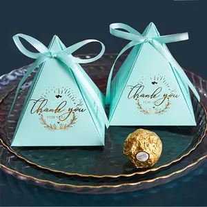 Üreticileri özel toptan avrupa üçgen mavi şeker kutusu yüksek dereceli zarif düğün şeker kağıt kutusu