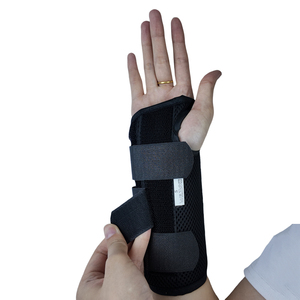 อุปกรณ์พยุงข้อมือสำหรับฟื้นฟูอาการกระดูกหัก ใช้ได้ในเวลากลางคืน ปรับได้ ใช้หลังผ่าตัด ช่วยยึดข้อมือและพยุงข้อมือ - Product Image 1