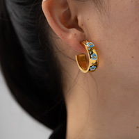 Boucles d'oreilles grande fleur blanche en acier inoxydable plaqué or 18 carats boucles d'oreilles design de niche à l'épreuve des couleurs