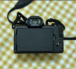 กล้องมิเรอร์เลส <span class=keywords><strong>M50</strong></span> มือสอง พร้อมเลนส์ 15-45 มม. เซ็นเซอร์ APS-C CMOS 24.1MP วิดีโอ 4K หน้าจอสัมผัส 2"-3" แบตเตอรี่ลิเธียม การ์ด SD - Product Image 4