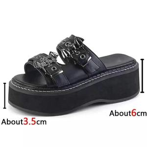 Sandalias de Plataforma con Punta Abierta Estilo Diablo Punk para Mujer, Marca Demonia, con Alas de Murciélago, Fáciles de Poner, para Verano y Exteriores - Product Image 4