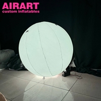 Ballon blanc gonflable à utiliser au plafond Ballon gonflable suspendu de couleur personnalisée Ballon gonflable de taille personnalisée