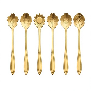 Cuillère à café en acier inoxydable argenté, écologique, compatible lave-vaisselle, motif floral doré, polyvalente pour desserts et thé, ustensile de table - Product Image 1