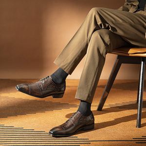 Chaussures de ville italiennes de luxe 2025 pour hommes, en cuir de veau fait main, respirantes, antidérapantes, à lacets, pour affaires et mariages - Product Image 1