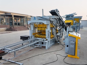 Presse Hydraulique Btc Brique Ladrillos automáticos Fabricación de maquinaria <span class=keywords><strong>Precio</strong></span> China Máquina de bloques de hormigón en Lagos Angola Gambia Uae - Product Image 2