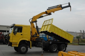Sinotruk Howo <span class=keywords><strong>รถ</strong></span>บรรทุก<span class=keywords><strong>10</strong></span>ล้อติดตั้ง<span class=keywords><strong>เครน</strong></span>พับ12<span class=keywords><strong>ตัน</strong></span> - Product Image 4