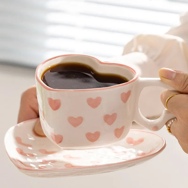 Sur mesure en gros échelle offres couple nordique tasse personnalisée tasse en céramique café thé tasse créative saint valentin cadeau mignon tasse