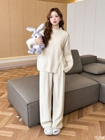 Ensemble Lounge Femme 2025 Violet Tricoté à Volants : Cardigan Boutonné et Pantalon Large – Tenue Décontractée Tendance, Douce et Respirante