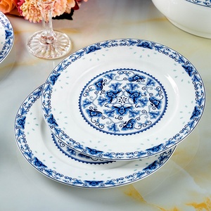 Vente en gros 56 pièces de couverts chinois délicats bleu et blanc Service de restaurant Service de vaisselle en porcelaine pour 10 personnes - Product Image 5