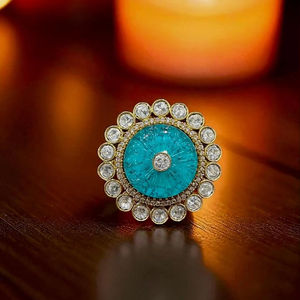 Anillo de cóctel de piedra de latón Kundan Polki y Aqua - Product Image 1