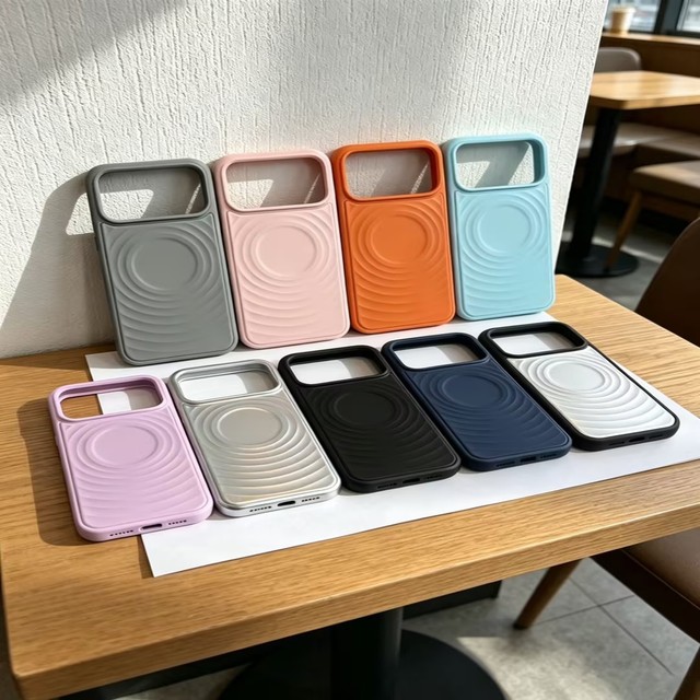 Wave Design Magnetic Phone Case TPU+PC Skin-Friendly Metallic Paint Shockproof Protective Cover