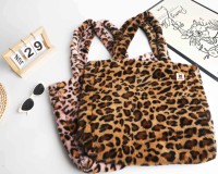 Sac fourre-tout pour dames imprimé léopard durable personnalisé sac à provisions pliable en toile velours côtelé avec logo personnalisé de l'usine