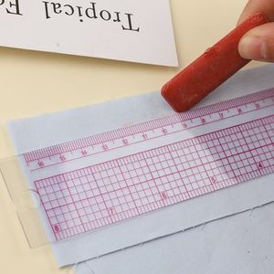 Règle multifonctionnelle en <span class=keywords><strong>acrylique</strong></span> carrée pour la mesure des vêtements, la création de patrons, système métrique/imperial, angle droit, rose - Product Image 6
