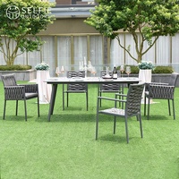 Ensemble de table et chaises de salle à manger d'extérieur en aluminium thermolaqué et rotin, 4 places, pour cour, jardin, patio, appartement, de la marque Modern Selfie