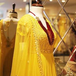 Lancement de la nouvelle robe de soirée de créateur Look Fancy Style Digital print Gown dupatta avec bas Belle robe de qualité supérieure - Product Image 1