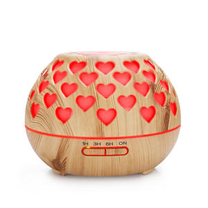 Diffuseur d'arômes romantique en bois ajouré en forme de cœur 400 ml avec télécommande, humidificateur pour la maison et le bureau - Product Image 4