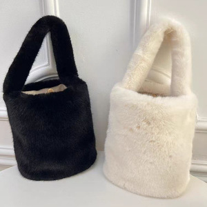 Luxury All Seasons Classic Plush Bucket Crossbody Bag Women Soft Fluffy <b>Rabbit</b> Ear Cylinder Zipper Closure Casual Warm Chains - Product Image 3