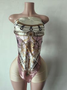 Set <span class=keywords><strong>di</strong></span> <span class=keywords><strong>abbigliamento</strong></span> estivo in due pezzi da donna Top sciarpa <span class=keywords><strong>di</strong></span> <span class=keywords><strong>lusso</strong></span> e pantaloncini lucidi abiti in tessuto senza maniche senza schienale 2 pezzi Shorts Set - Product Image 6