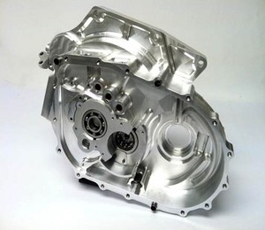 Gia công và phay CNC 5 trục, sản xuất theo yêu cầu, vỏ máy xe máy bằng nhôm nguyên khối - Product Image 6
