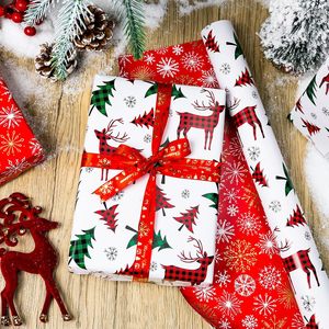 Rollo de papel de regalo navideño reversible de 17 pulgadas x 33 pies con diseño de renos y copos de nieve para regalos, manualidades y embalaje festivo - Product Image 2