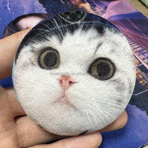 Kawaii kedi peluş rozeti sevimli Anime peluş rozeti üreticisi özelleştirilmiş dairesel japon bts peluş rozetleri düğmesi - Product Image 1