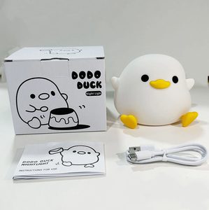Bonito pato Mini moderna lámpara de noche LED táctil de silicona <span class=keywords><strong>para</strong></span> <span class=keywords><strong>Recién</strong></span> Nacido guardería bebé seguro con batería recargable USB - Product Image 6