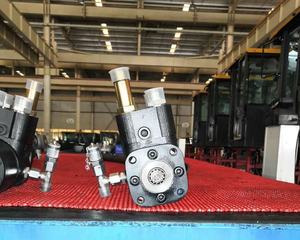 อะไหล่เครื่องจักรก่อสร้างสำหรับระบบควบคุมพวงมาลัยรถตักล้อยางพร้อมตัวควบคุมประสิทธิภาพสูง - Product Image 3