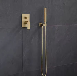 Sistema de ducha de alta presión montado en la pared de latón dorado, juego de grifo termostático pulido con patrón de pulverización suave para ducha de baño - Product Image 6