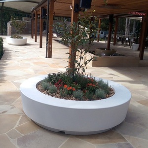 Jardinières personnalisées avec banc, en fibre de verre, grandes jardinières d'extérieur, mobilier commercial d'extérieur - Product Image 3