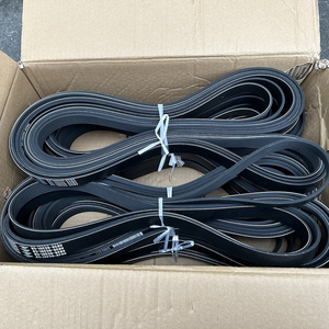 Pour <span class=keywords><strong>Ford</strong></span> Focus <span class=keywords><strong>Fiesta</strong></span> Kuga Ecosport Mondeo Taurus Kit <span class=keywords><strong>de</strong></span> <span class=keywords><strong>courroie</strong></span> <span class=keywords><strong>de</strong></span> <span class=keywords><strong>distribution</strong></span> <span class=keywords><strong>de</strong></span> poulie <span class=keywords><strong>de</strong></span> moteur <span class=keywords><strong>de</strong></span> voiture 96MM6K288BA C60612201 <span class=keywords><strong>courroie</strong></span> <span class=keywords><strong>de</strong></span> <span class=keywords><strong>distribution</strong></span> en caoutchouc PU - Product Image 2